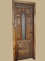 Двери из искусственно состаренной сосны ДО9