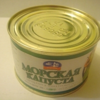 Морская капуста с овощами в томатном соусе